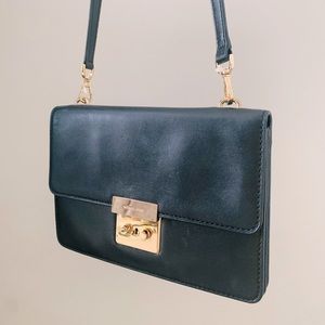 MK Michael Kors Black Leather Gold Hardware Snap Lock Buckle Crossbody Bag Purse